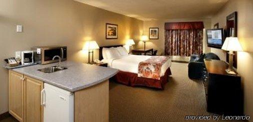 Petawawa River Inn&Suites Ruang foto